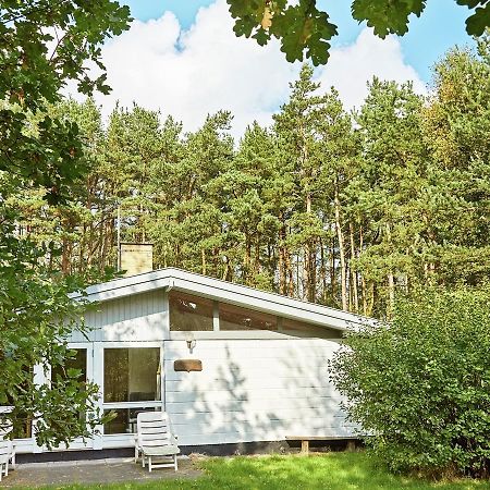 6 Person Holiday Home In Aakirkeby Vester Somarken Exterior foto